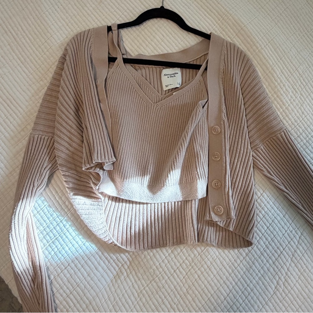 Abercrombie & Fitch Beige V-Neck and Cardigan Matching Set